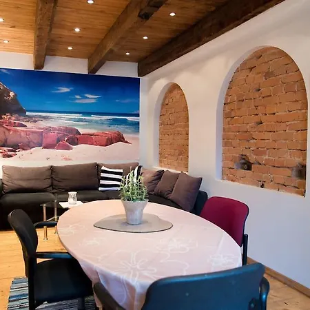 Central 2 Bedroom Near The Old Town 아파트