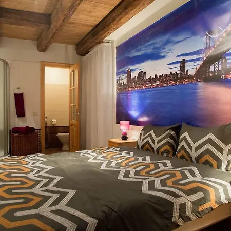 아파트 Central 2 Bedroom Near The Old Town *