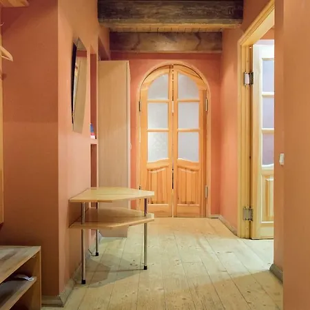 아파트 Central 2 Bedroom Near The Old Town *