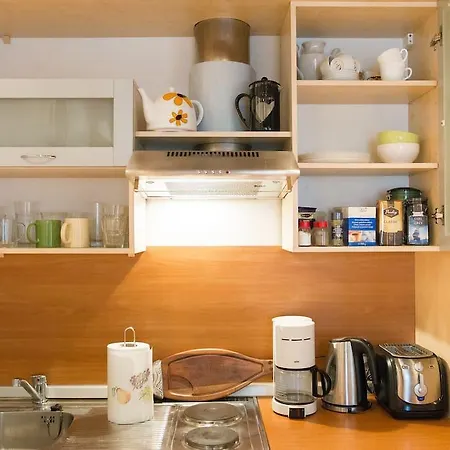 아파트 Central 2 Bedroom Near The Old Town *